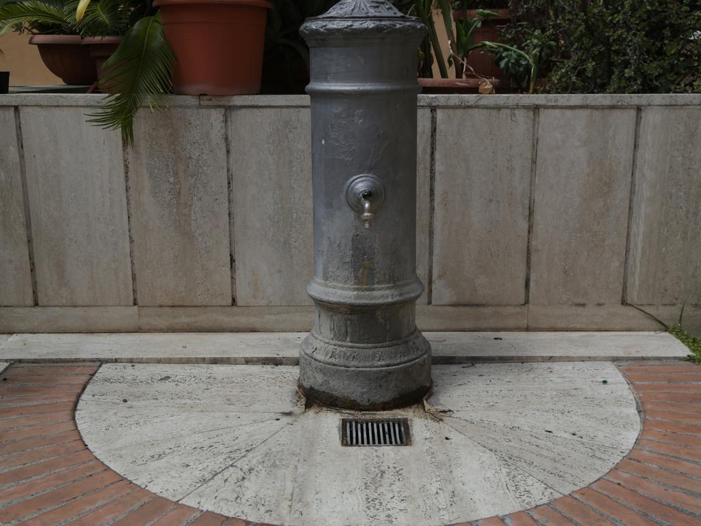 Guest House Trastevere Rome Exterior photo