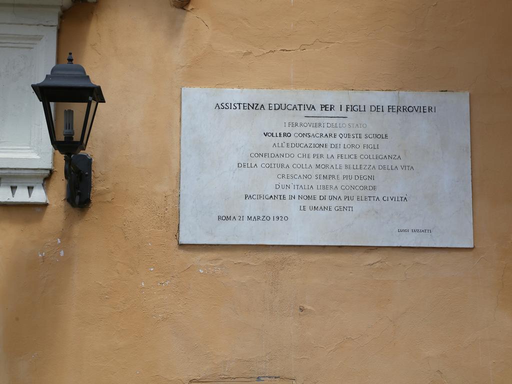 Guest House Trastevere Rome Exterior photo